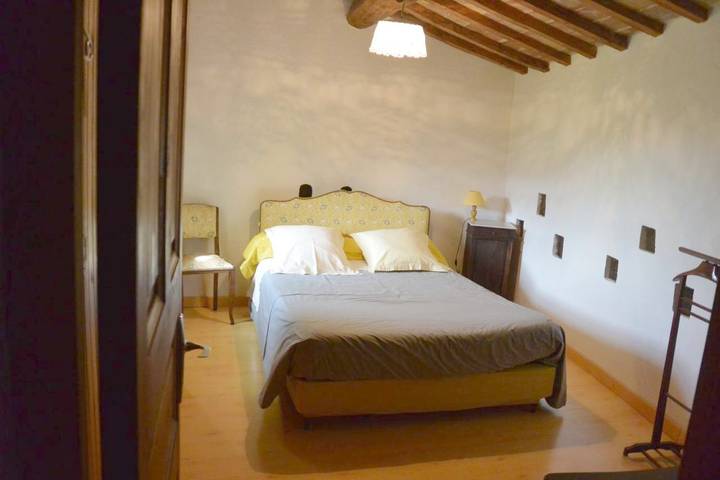 Gîte pour 2 personnes, avec vue ainsi que jardin et terrasse à Plaisians - 4