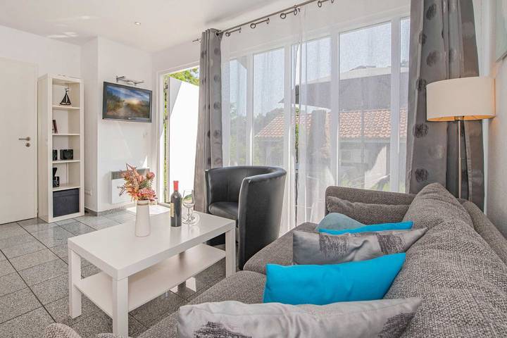 Ferienhaus für 4 Personen, mit Whirlpool und Terrasse sowie Garten und Sauna in Drei Kaiserbäder - 4
