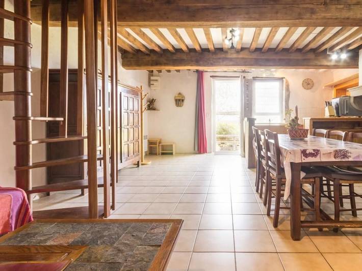 Ruhiges Haus im Morvan, ideal für Wanderungen und Wassersport in Marigny-l'Église, Naturpark Morvan