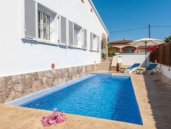 Maison de vacances pour 6 personnes, avec jardin ainsi que piscine et terrasse, animaux acceptés - 1