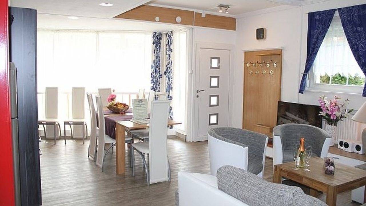 Ganze Ferienwohnung, Ferienwohnung für 6 Personen (90 m²) in Schalkenmehren in Schalkenmehren, Vulkaneifel