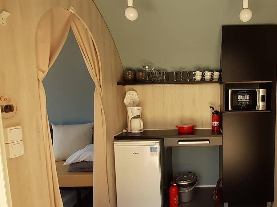 Flower Camping Le Rochelongue - Tent 4 persons - Coco Sweet 16m² - 2 bedrooms - without bathroom 4 pers in Cap d'Agde, Agde