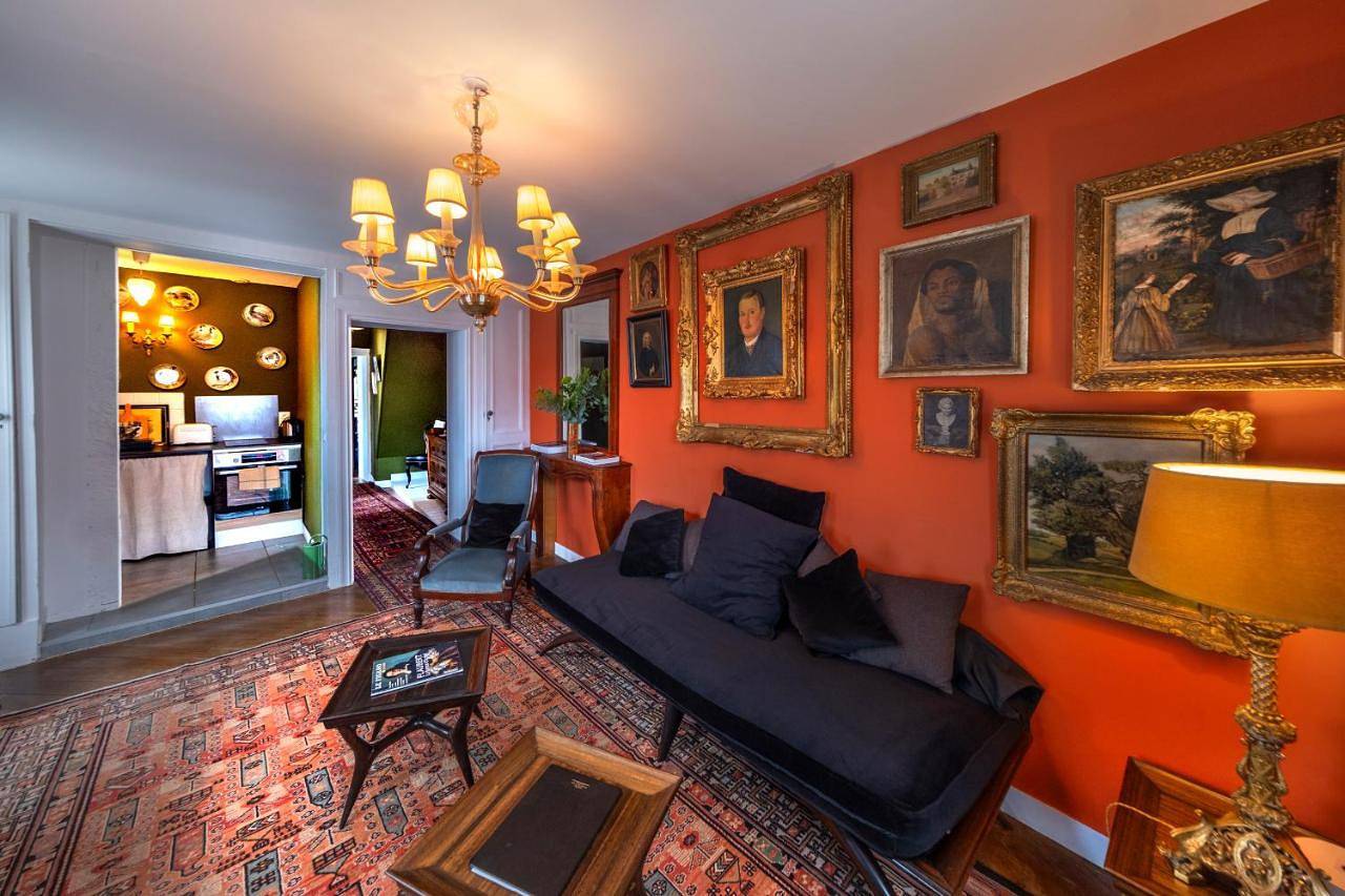 Appartement entier, Appartement touristique cosy T2 - Coeur village vue sur la Halle de Lyons la Foret in Lyons-la-Forêt, Région de Les Andelys