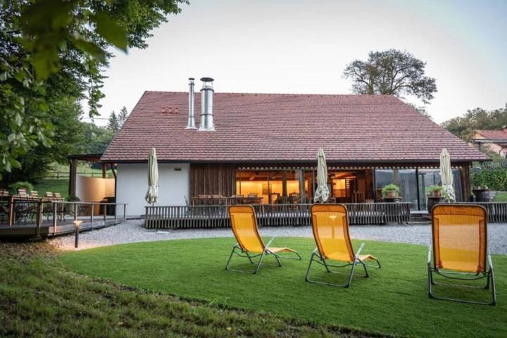 Chalet für 12 Personen, mit Terrasse und Sauna, kinderfreundlich - 1