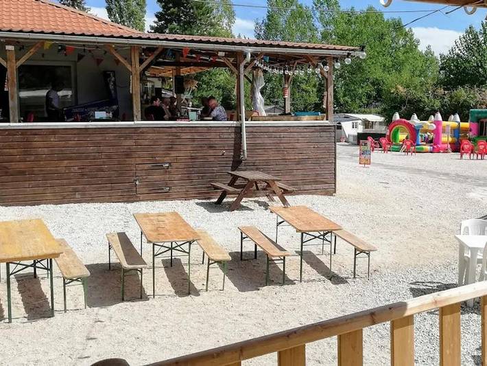 Casa rodante para 4 personas, con piscina para niños - 1