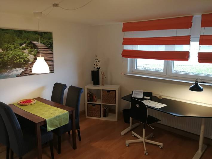 Apartamento entero, Apartamento 'Haus Abendsonne Souterrain' con terraza compartida y Wi-Fi in Wallersheim, Coblenza