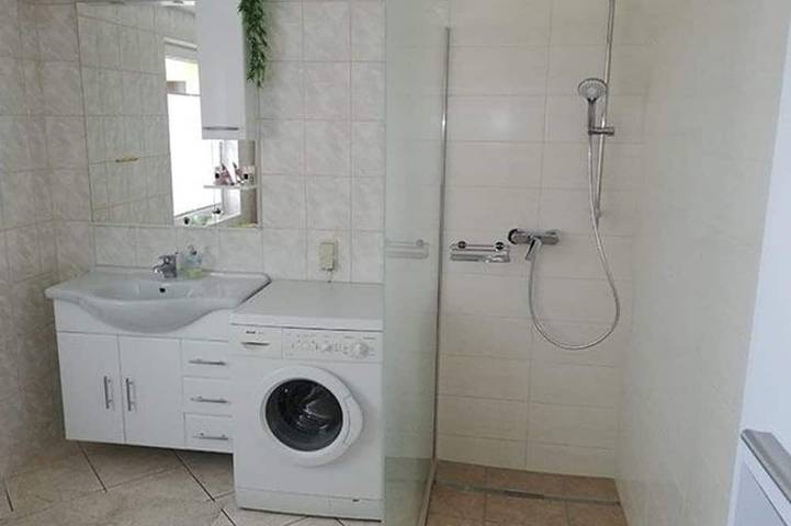 Ferienwohnung für 4 Personen, mit Terrasse und Garten in Schaprode - 3