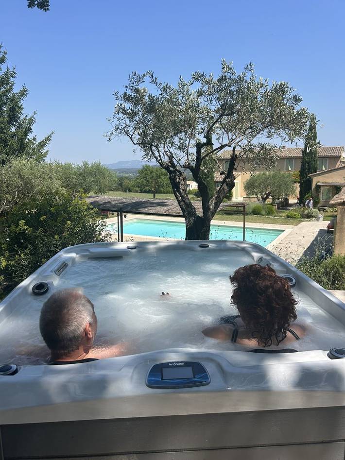 Chambre d’hôte pour 2 personnes, avec piscine ainsi que jardin et jacuzzi dans le Vaucluse - 2