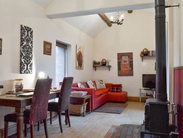 Glamping for 2 People in Peak District, Midlands, Photo 1