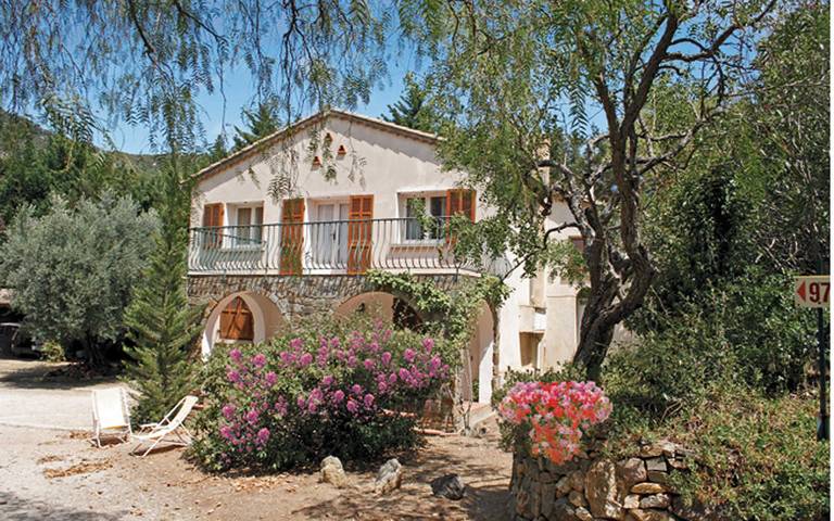 Gîte pour 5 personnes, avec jardin et vue, animaux acceptés