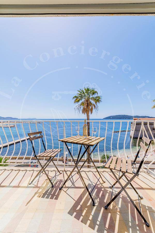 Ferienwohnung für 8 Personen, mit Ausblick und Balkon in Toulon