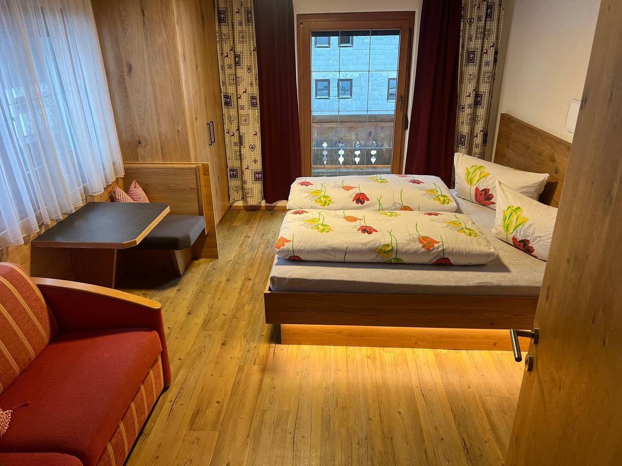 Ganze Ferienwohnung, Ferienhaus Beate in Hägerau, Steeg