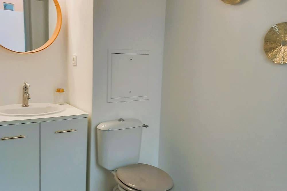 Apartamento entero, Studio 5Min From Station  in Cergy, Valle del Oise