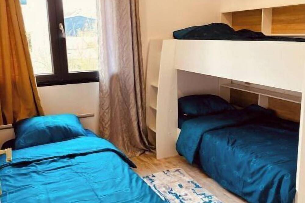 Agréable Maison Avec Poêle à Granules et Clim in Montmorency, Val-d'Oise