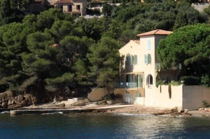 Location de vacances pour 12 personnes, avec jardin et terrasse dans Plage Coupereau