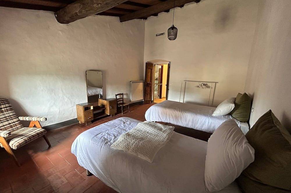 Ganze Wohnung, Casa Osci: Gemütliches Apartment mit Weinbergblick im Herzen des Chianti in Panzano In Chianti, Chianti