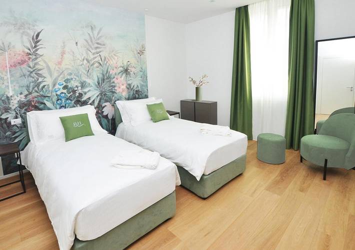 Hôtel pour 2 personnes, avec terrasse ainsi que sauna et vue à Magenta - 2