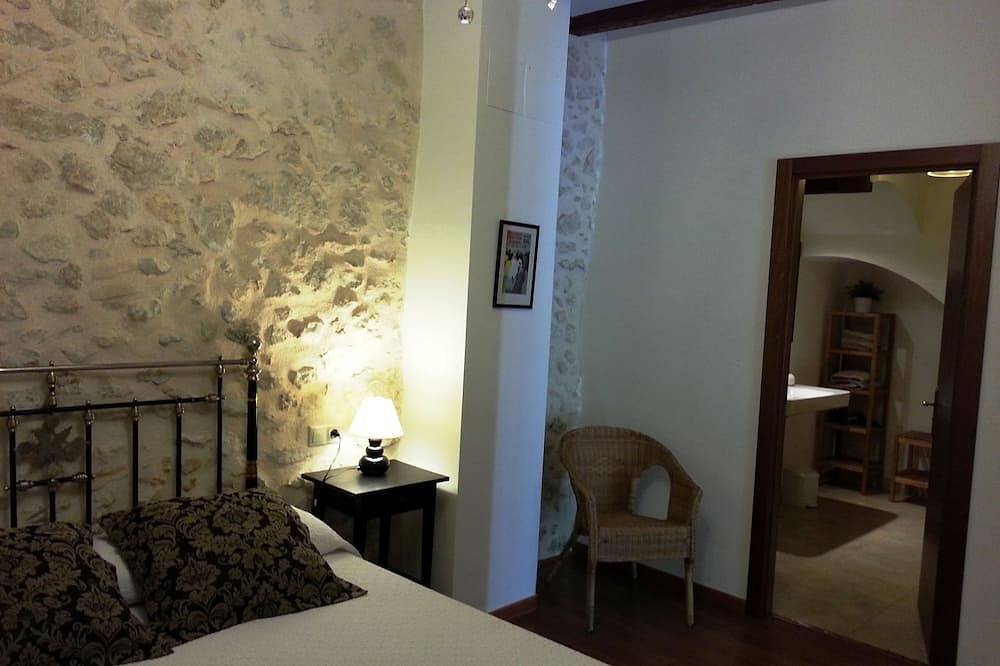 Apartamento entero, Casa rural 3 con piscina y jardín con barbacoas in Bañeres, Interior de Alicante