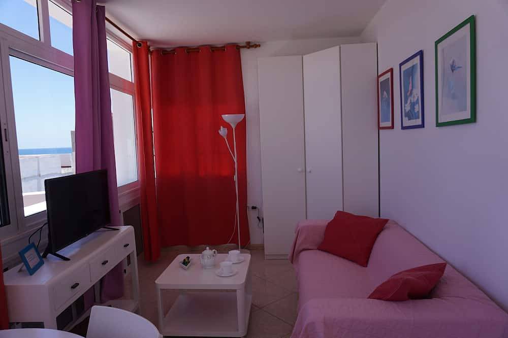 Ganze Wohnung, Ferienwohnung mit Terrasse und Meerblick sowie Sat-Tv über Wlan 600 Mb in Playa de Gran Tarajal, Gran Tarajal