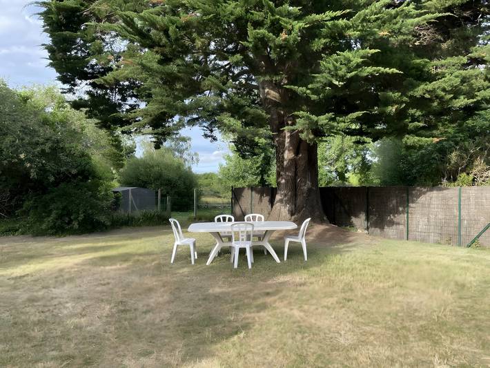 Gîte pour 6 personnes, avec jardin dans Plage Saint-Colomban - 2