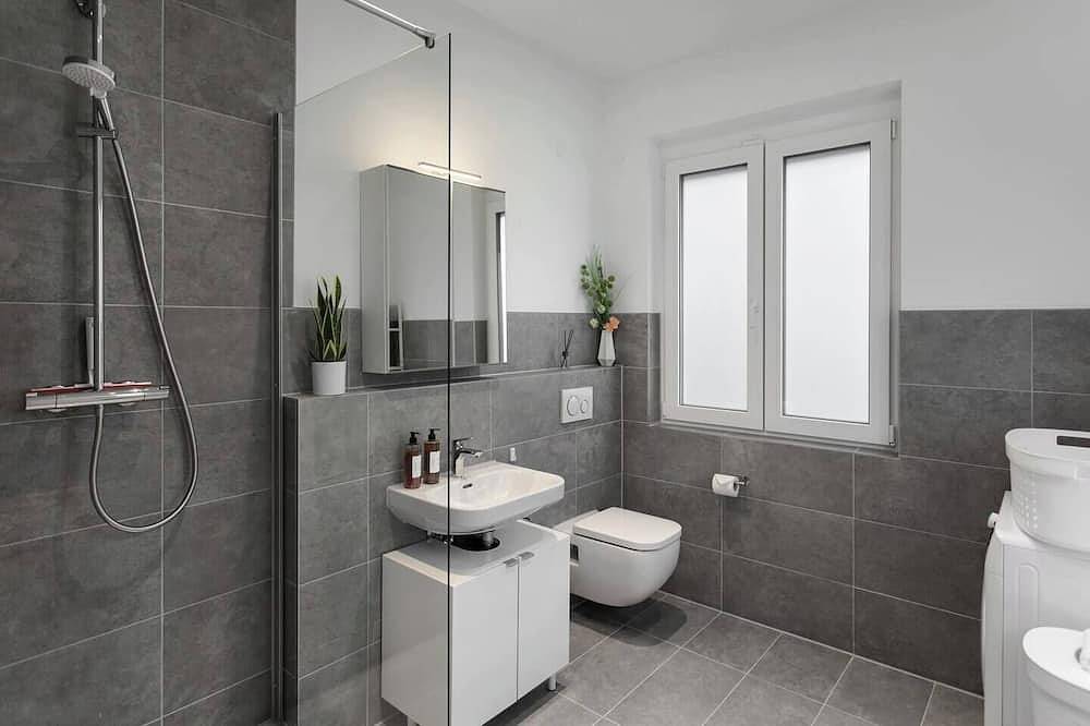 Ganze Wohnung, Rosenberg-oase - Stellplatz, 2zi/78m²/4p, Terrasse, Eparken in 100m in Heilbronn, Kurpfalz