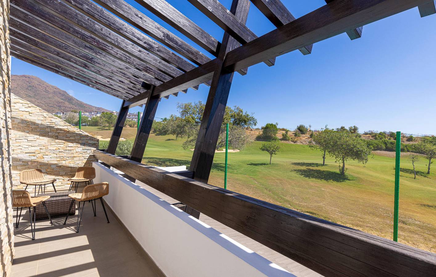 Apartamento Vista Mar con Piscina, Terraza, AA, Lavadora - 2km Playa in Valle Romano, Estepona