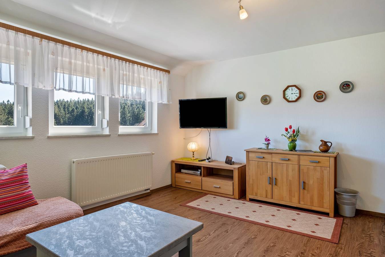 Ganze Wohnung, Ferienwohnung 'Gartenblick' mit Bergblick, privater Terrasse und Wi-Fi in Schramberg, Mittlerer Schwarzwald