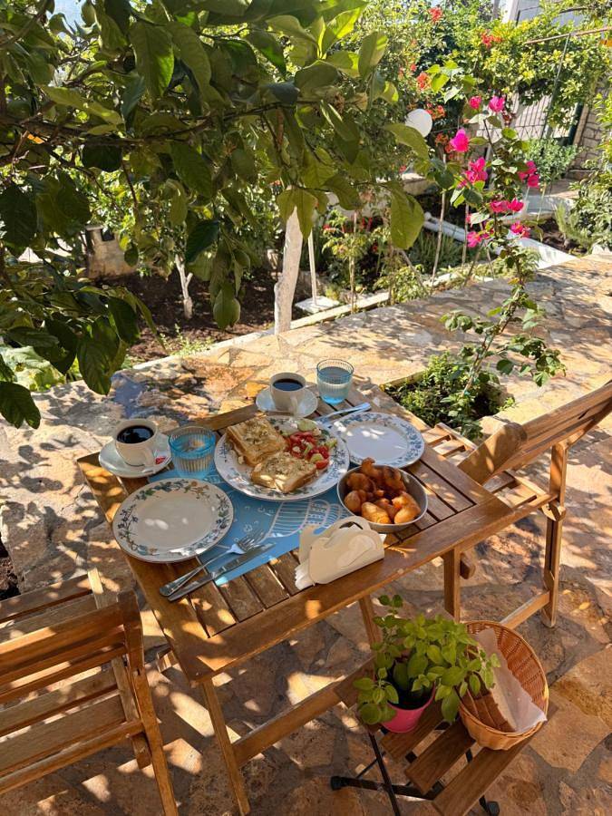 Tzavelitiko Home in Himarë, Vlorë
