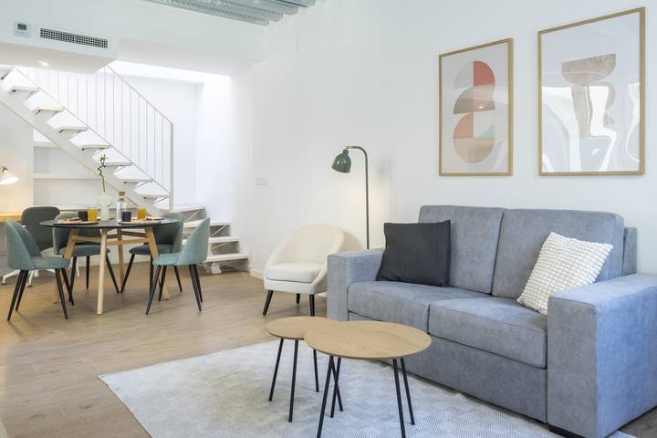 Vacation rental for 2 people, with terrace in Malaga