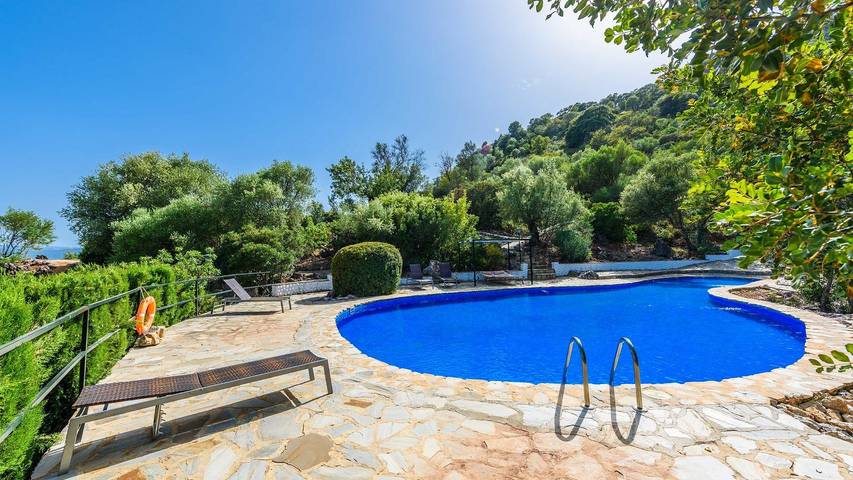 Casa rural para 2 personas, con Balcón/Terraza y Piscina en Montecorto