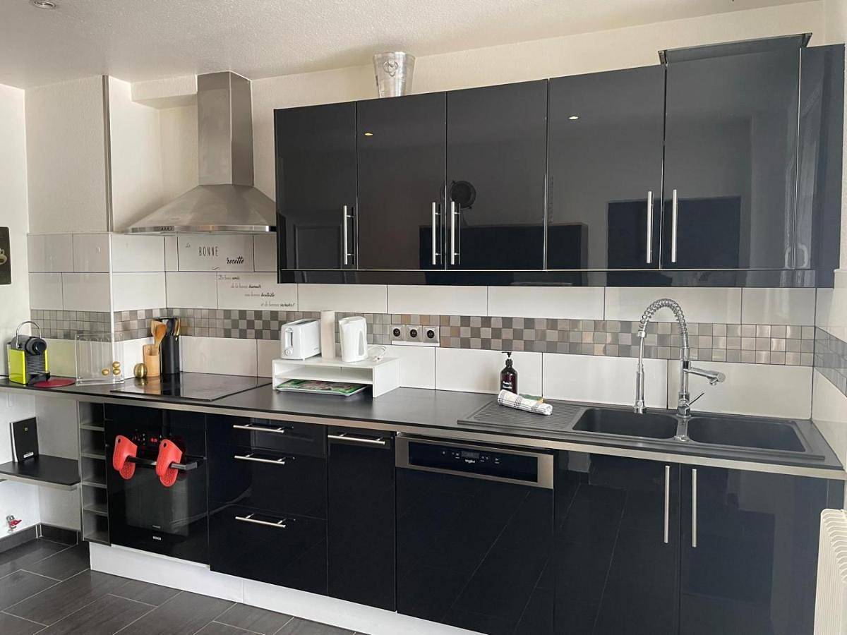 Three-Bedroom Home in Pulnoy, Région de Nancy
