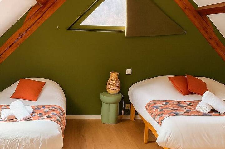 Ferienhaus für 12 Personen, Sauna, Billard, Tischfußball, Whirlpool, Terrasse, Grill in Lapoutroie, Regionaler Naturpark Belchen der Vogesen