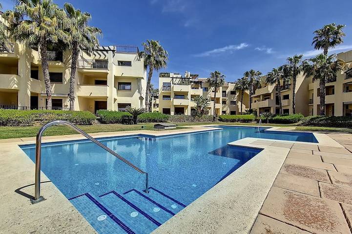 Holiday apartment for 4 people, with garden and balcony as well as pool - 1