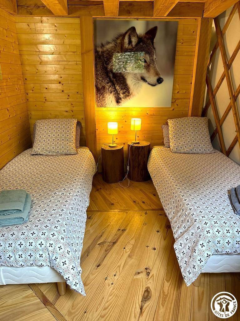 L'Ain'stant Yourte in Boyeux-Saint-Jérôme, Nantua