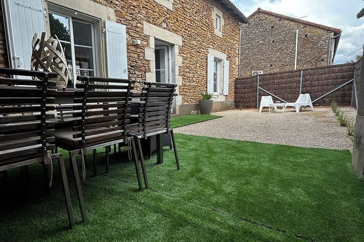 Location de vacances pour 8 personnes, avec terrasse à Aslonnes