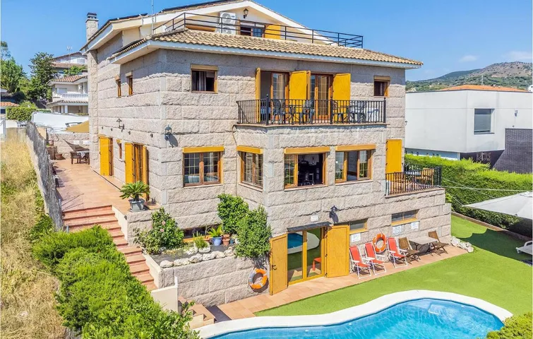 Casa de vacaciones para 15 personas, con jardín y piscina, Se admiten mascotas - 1