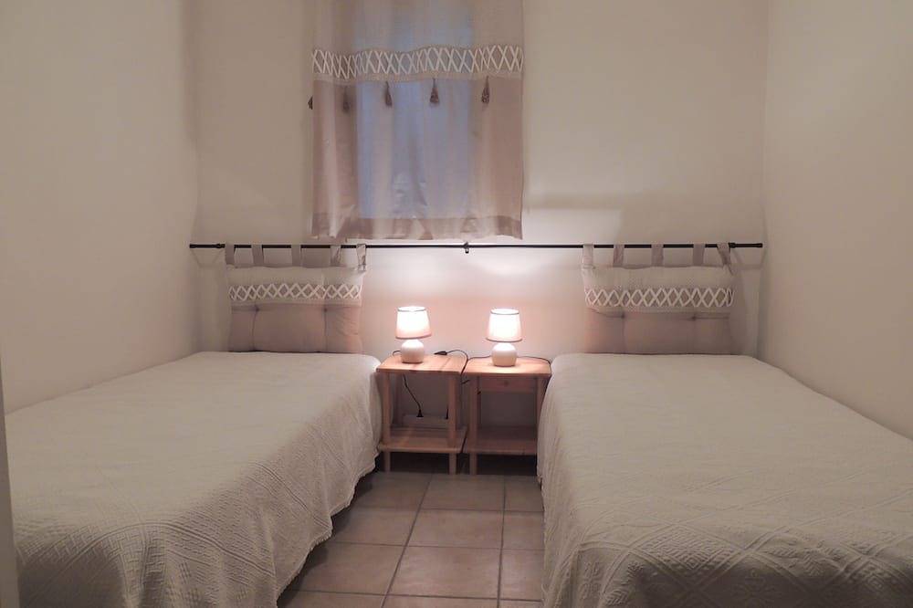 Charming little villa in the countryside. Ideal place for a well-deserved rest in Buisson, Vaucluse