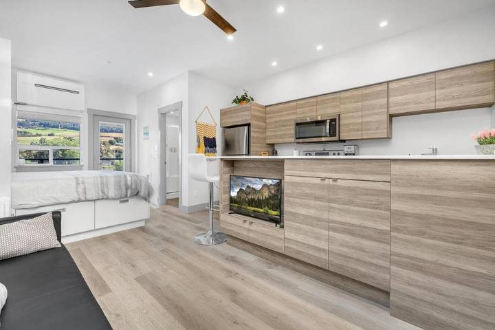 Gîte pour 2 personnes, avec balcon ainsi que vue et piscine à Vernon - 4