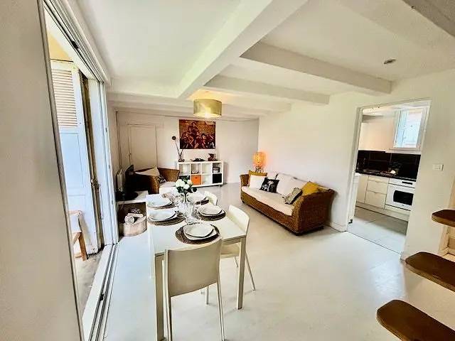 Apartamento entero, Appartement familial au cœur de Porquerolles – confort & sérénité in Hyeres, Costa mediterránea (Francia)