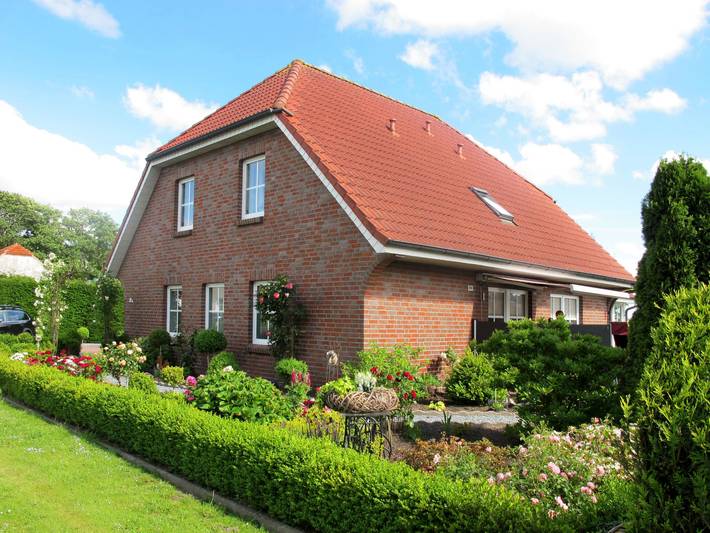 Ferienwohnung für 2 Personen, mit Terrasse und Garten in Wiarden