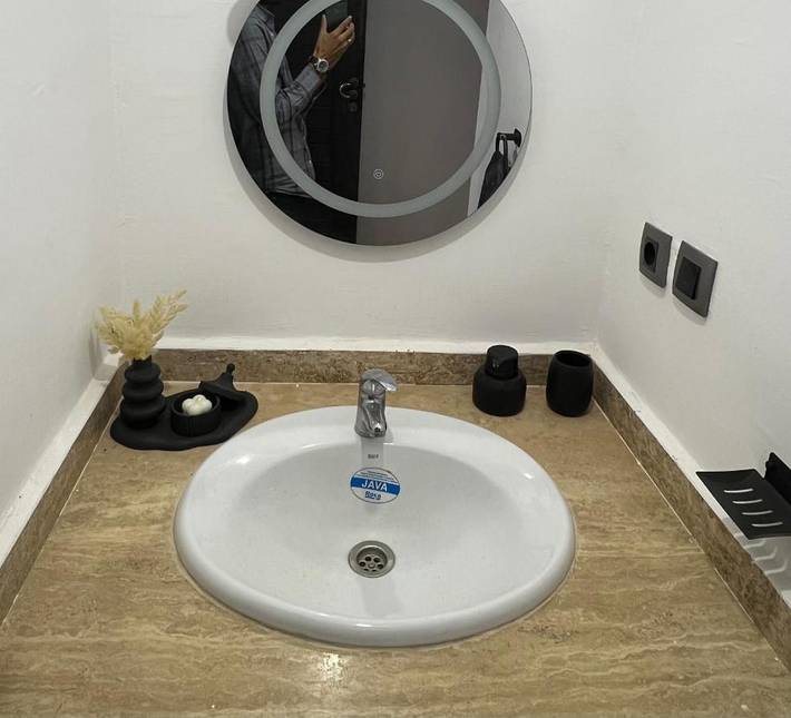 Gîte pour 6 personnes, avec terrasse ainsi que vue et jardin dans Imouzzer du Kandar - 4