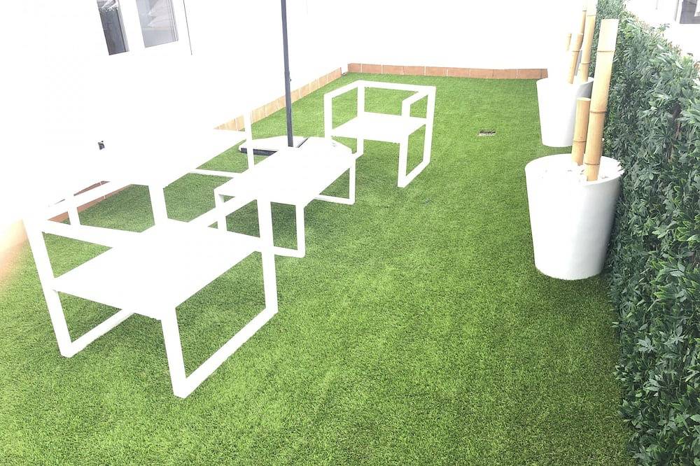 Appartamento intero, Attico Molto Luminoso Con Ampia Terrazza Al Centro in Santiago di Compostela, Provincia della Coruña