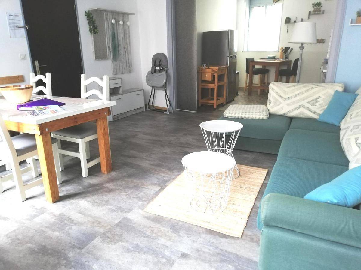 Appartement entier, Two-Bedroom Apartment in Fécamp, Région du Havre