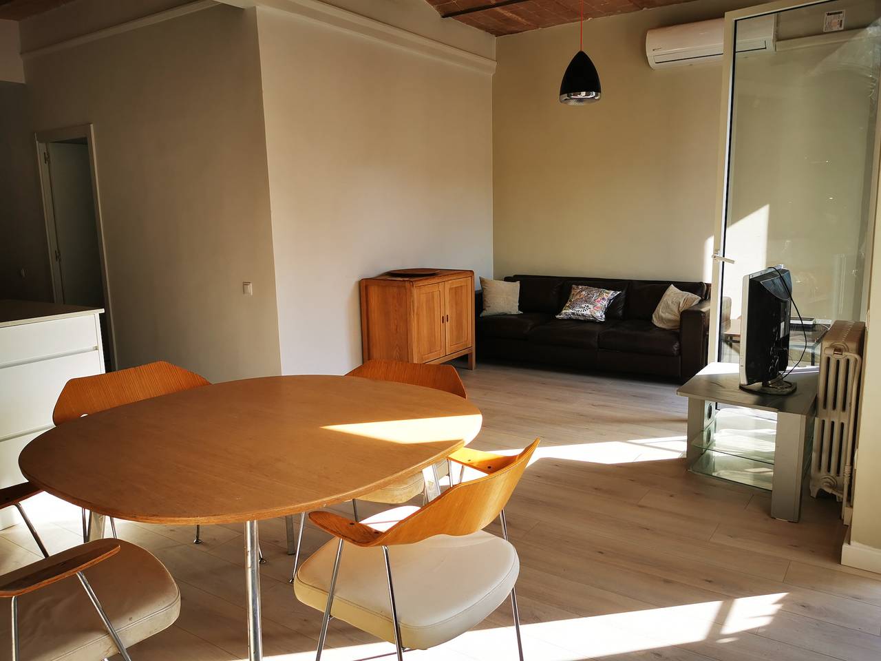 Apartamento entero, Apartamento 'Super Céntrico Piso en Barcelona' con Wi-Fi y Aire Acondicionado in Centro Barcelona, Barcelona