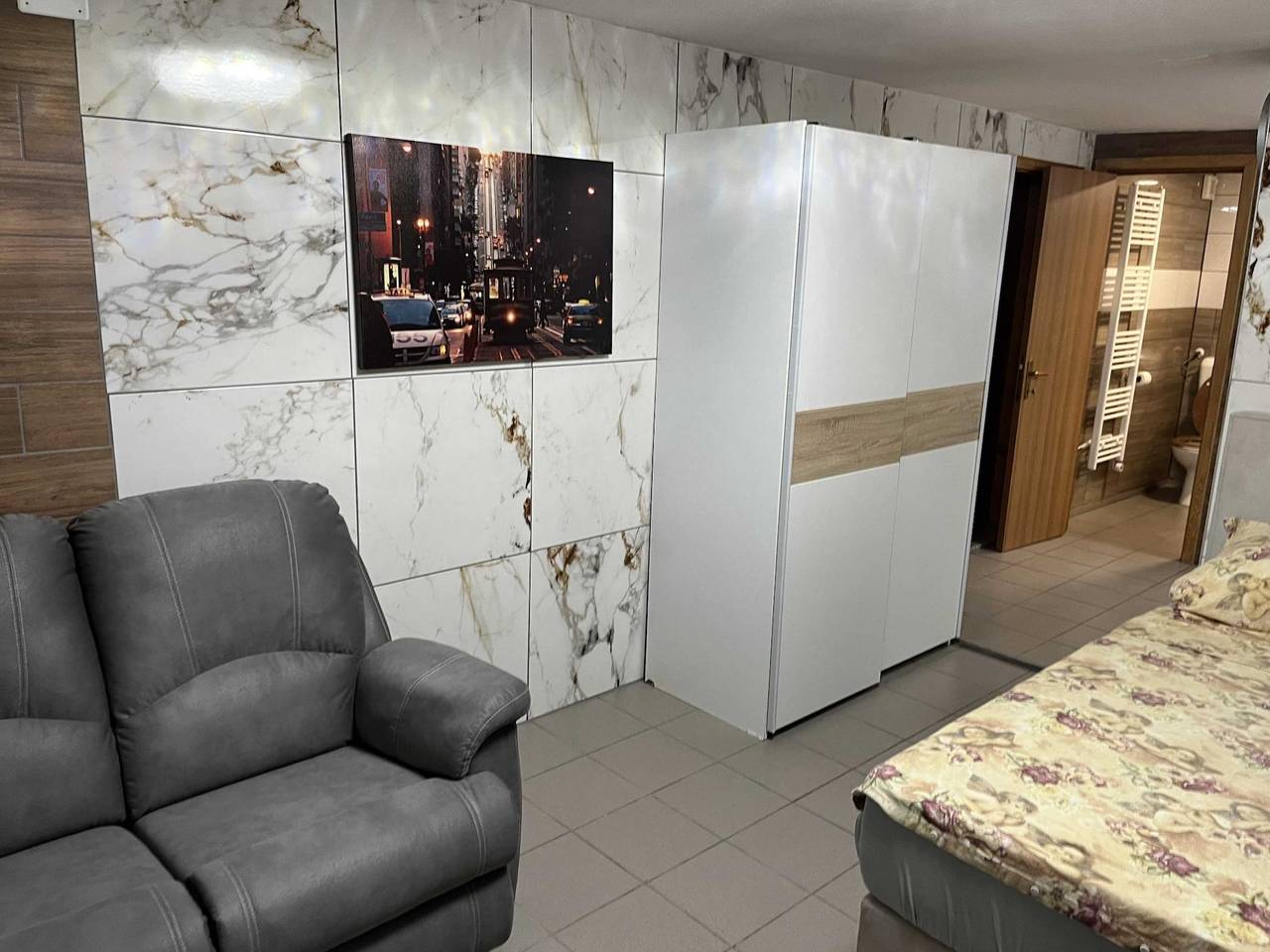 Ganze Wohnung, Meadow Tranquil Apartments with Evergreen Garden - One Bedroom Apartment in Karawanken und Bachergebirge, Triglav Nationalpark