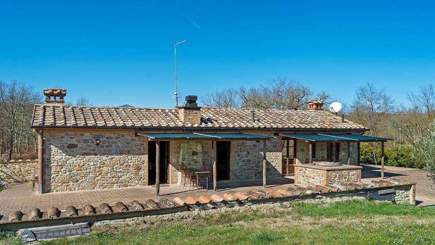 Casa vacanza per 4 persone, con giardino e piscina, con animali domestici in Città della Pieve