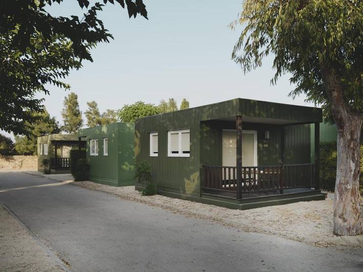 Camping pour 3 personnes, avec terrasse et jardin ainsi que bassin pour enfant et piscine dans Province d'Alicante - 4