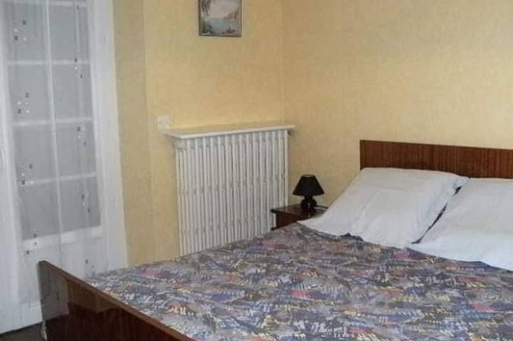 Gîte pour 6 personnes, avec terrasse à Saint-Vincent-du-Lorouër - 2