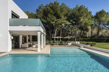 Villa in Santa Eulària des Riu, East Ibiza für 10 