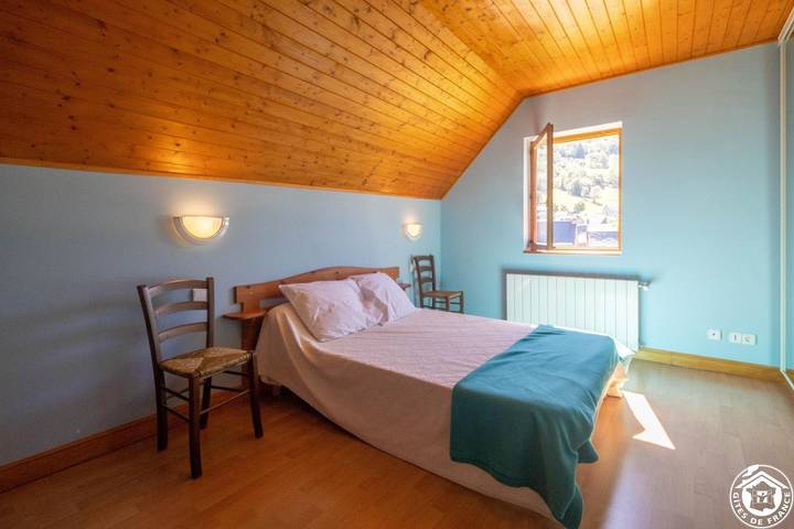 Gîte pour 6 personnes, avec jardin à Azet - 3